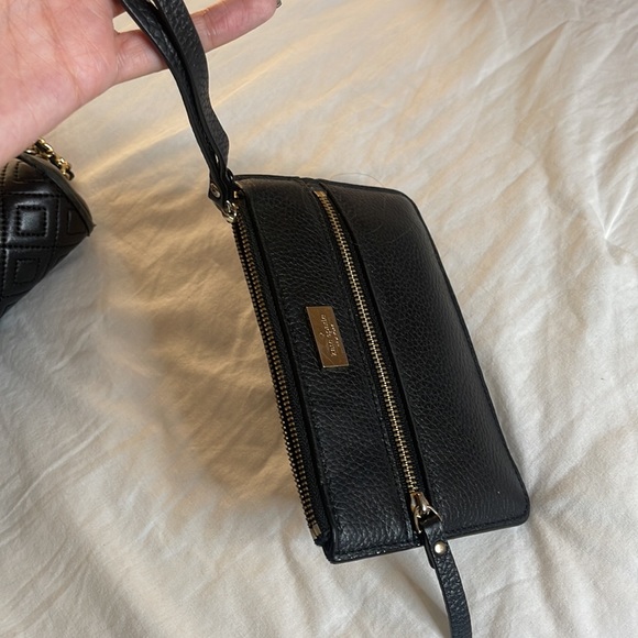 Black Kate spade wristlet - Picture 4 of 4